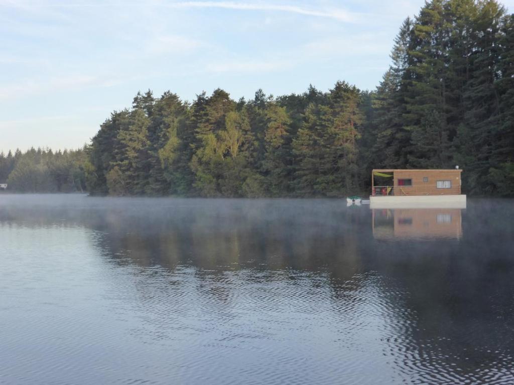 Готель Domaine Des Etangs De Taysse Espagnac Екстер'єр фото